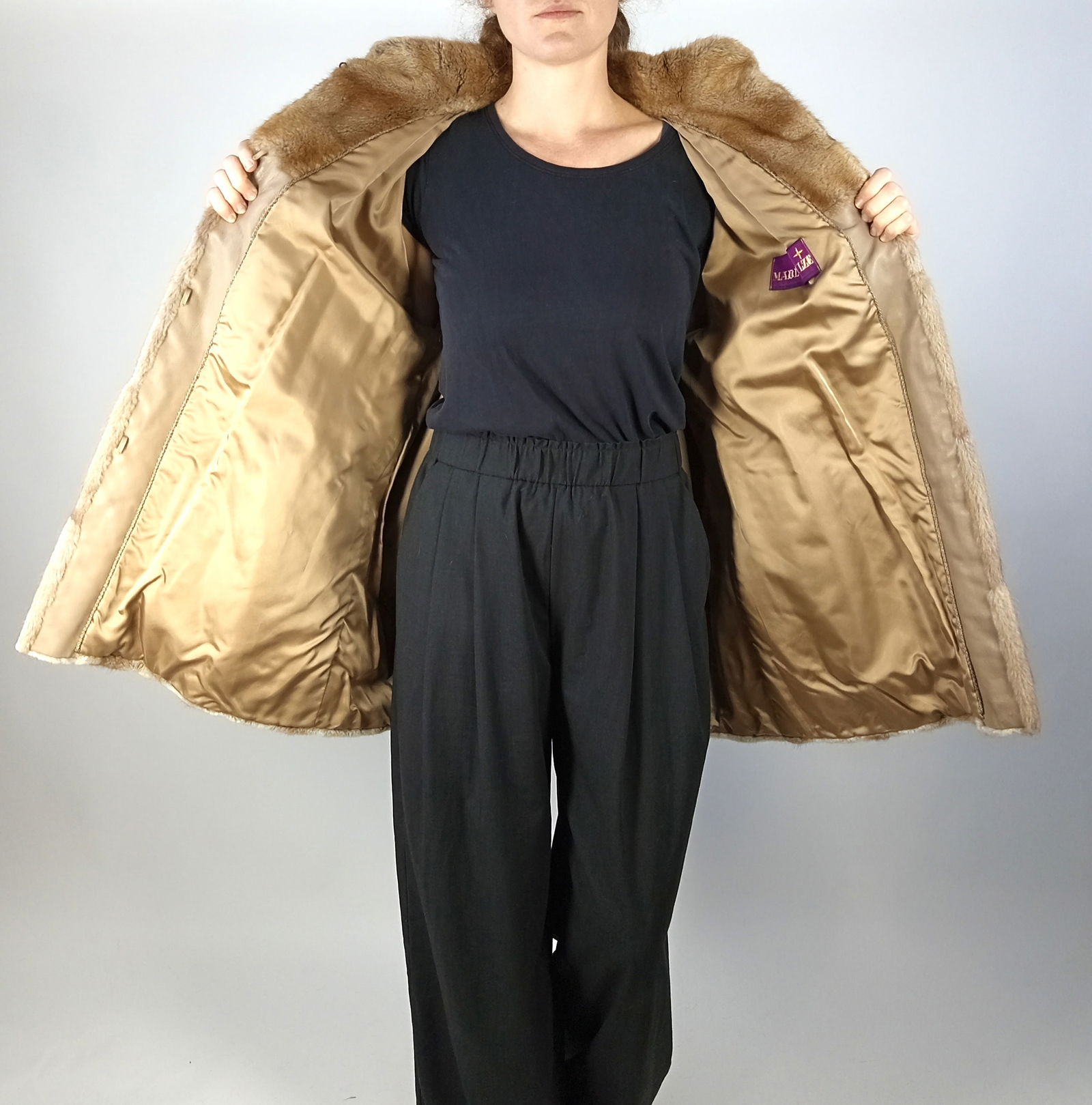 BISAM FUR JACKET EU: XL - US:20 - 9