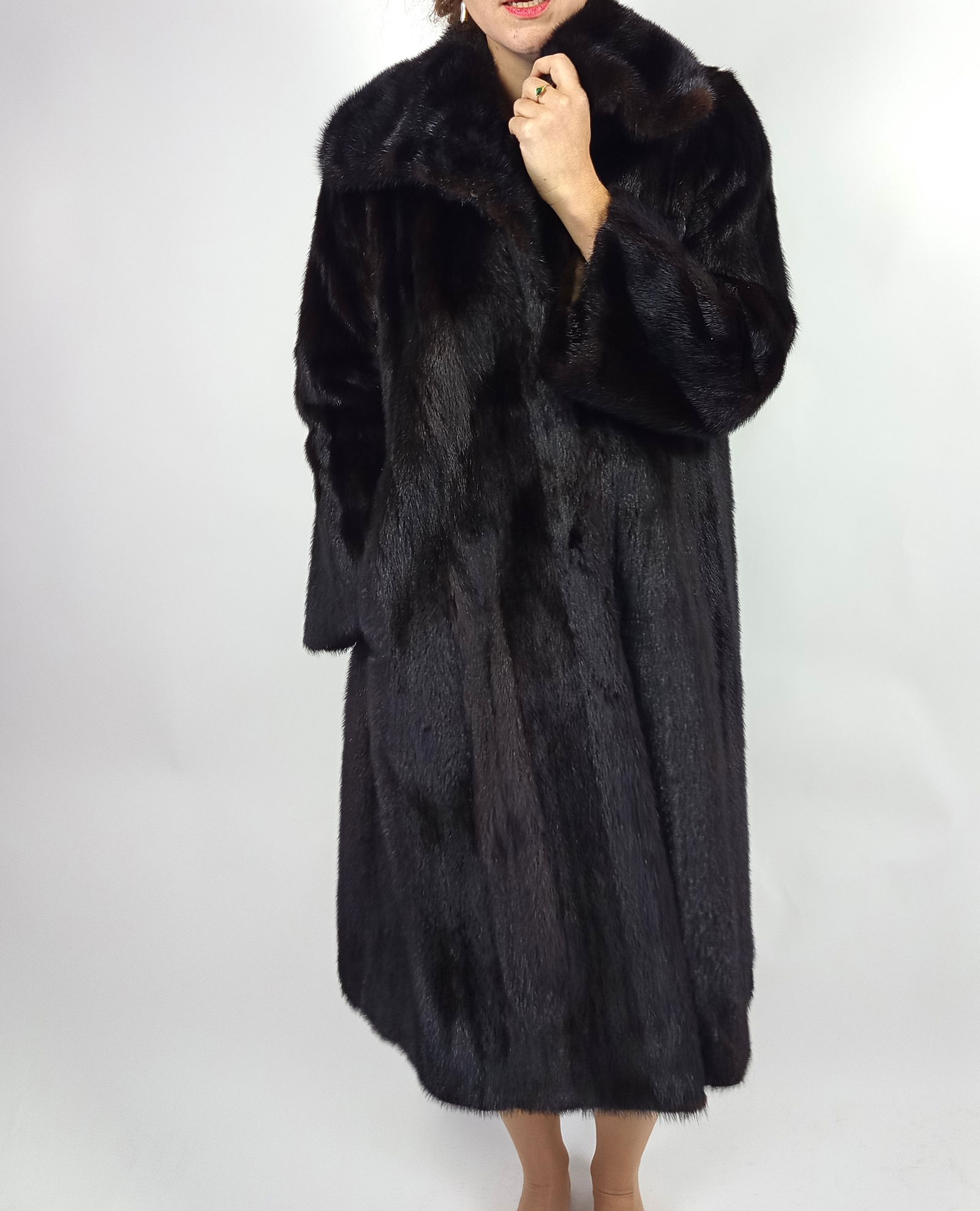 MAHOGANY MINK FUR COAT EU: XL ; US: 20 - 8