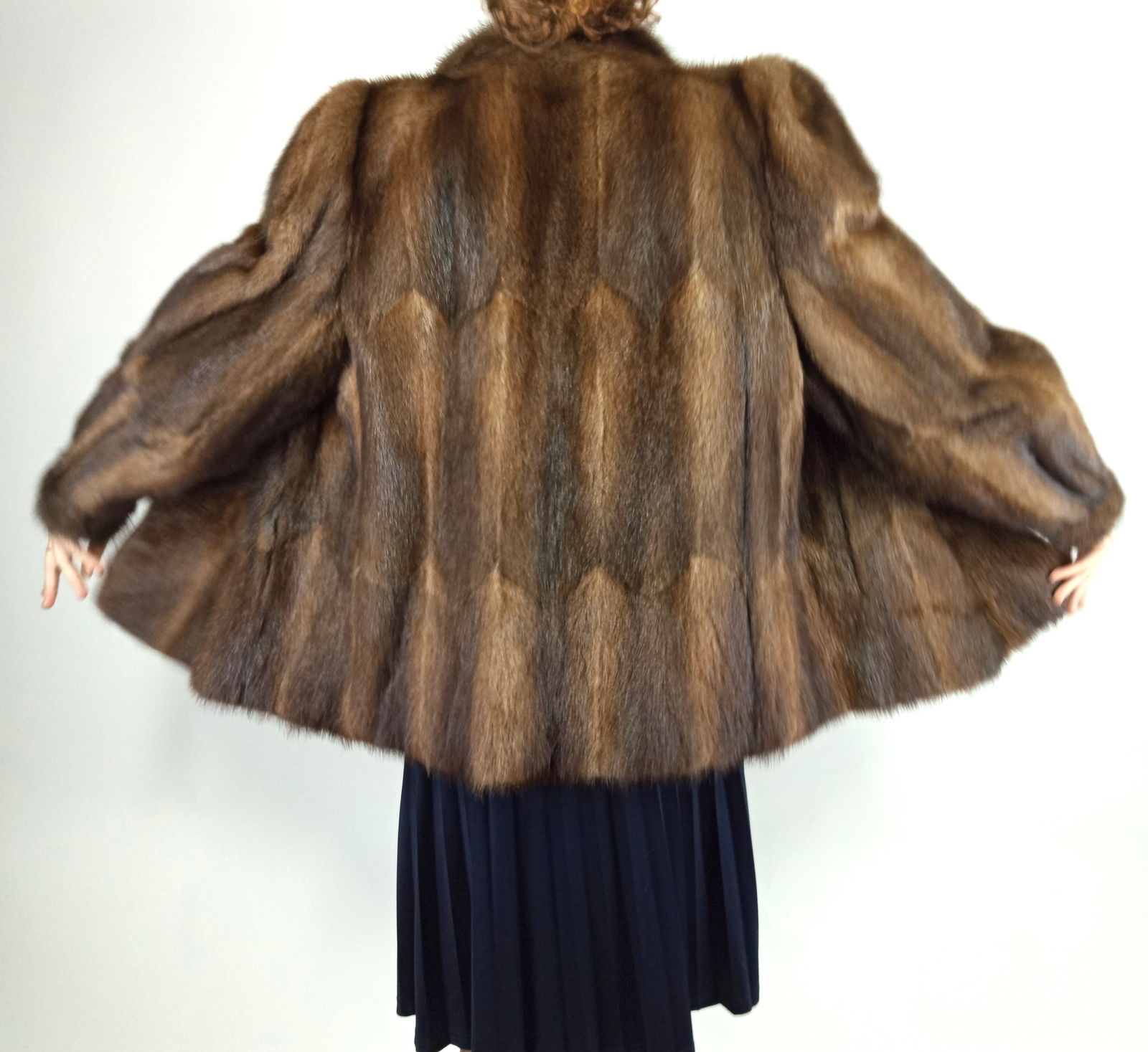 MUSKRAT FUR JACKET EU: XL ; US: 20 (1 of 11)