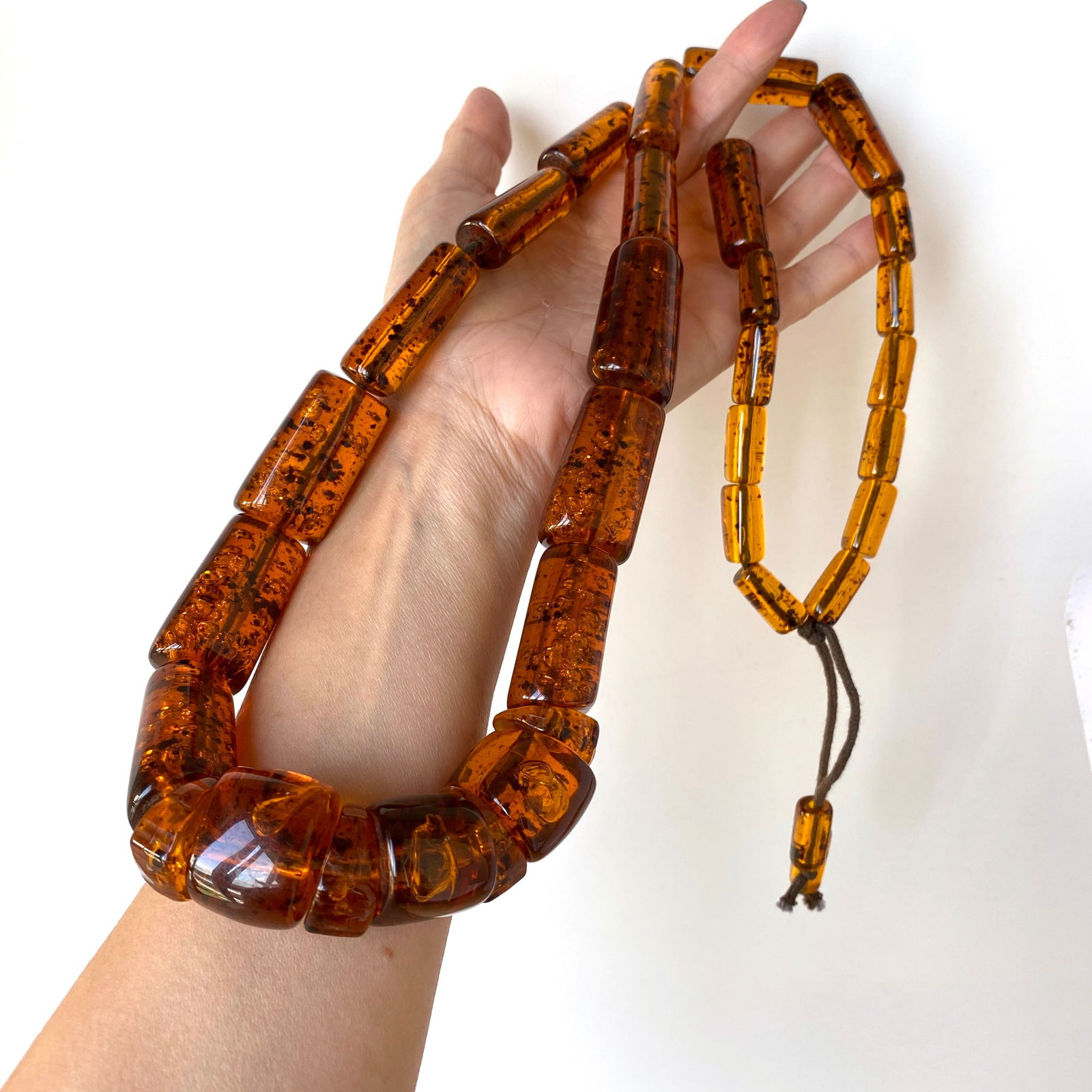 Magnificent Vintage Amber Necklace made from Barrel shaped Amber beads - 2