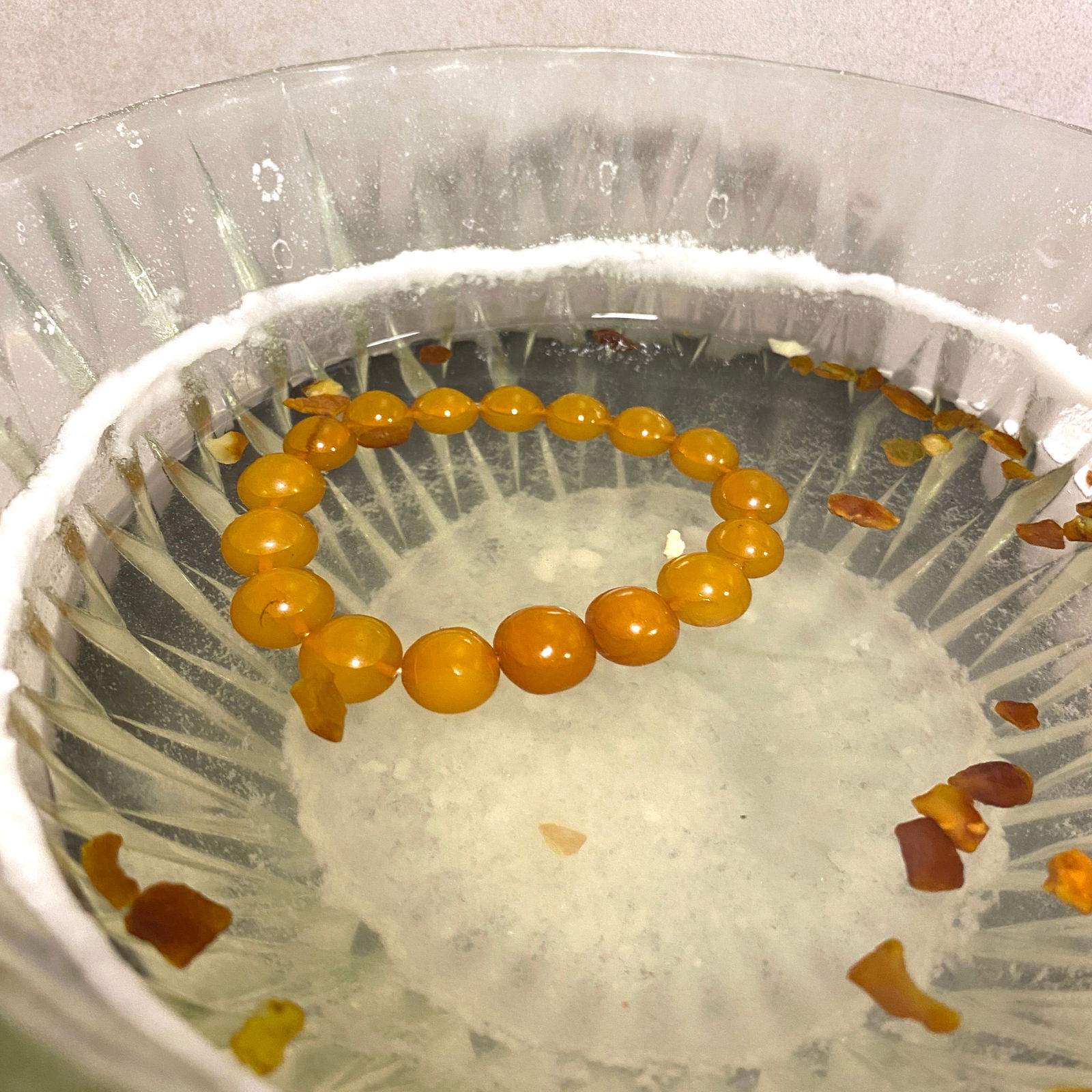 Beautiful Unique Vintage Amber Bracelet made from Round Amber beads - 7