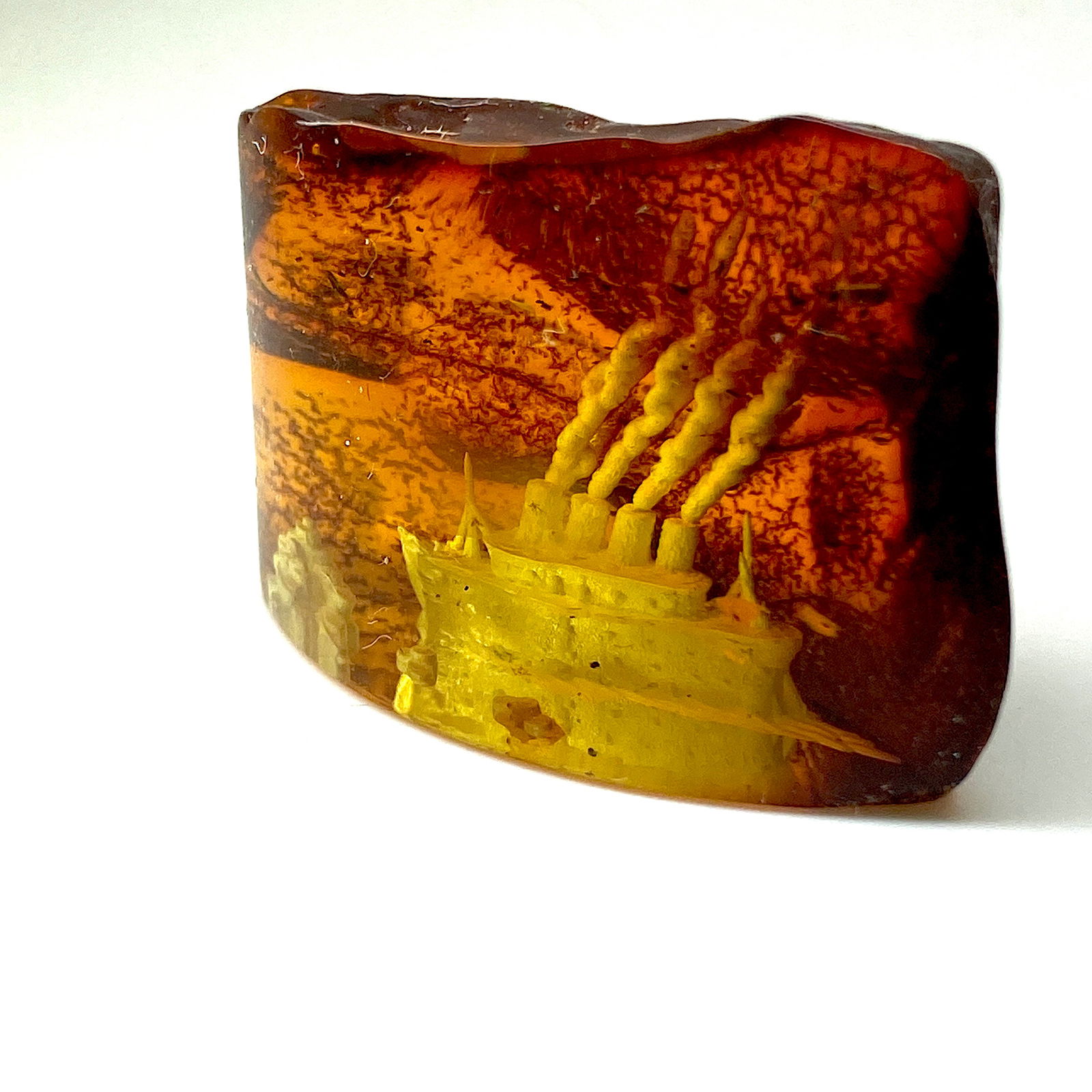 Masterpiece Hand Carving in Natural Amber stone - 2