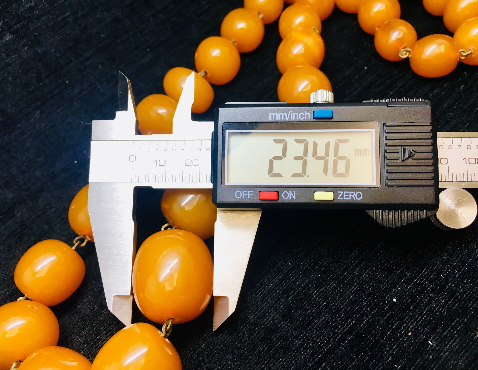 Beautiful Unique Antique Amber Necklace made from Barrel shaped Amber beads - 6