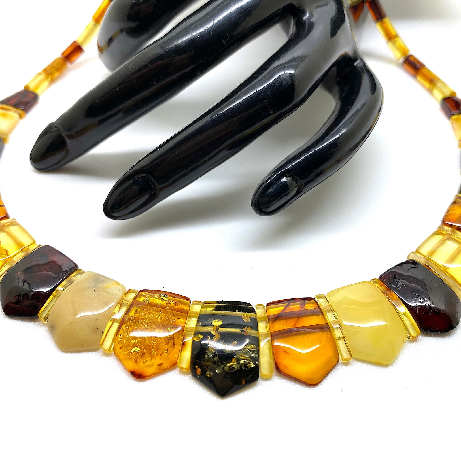 Astonishing Amber Cleopatra necklace - 4