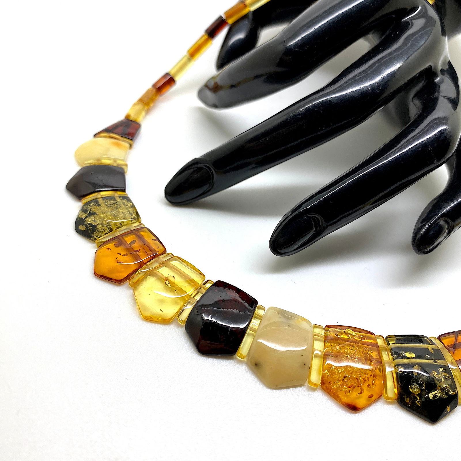 Astonishing Amber Cleopatra necklace - 5