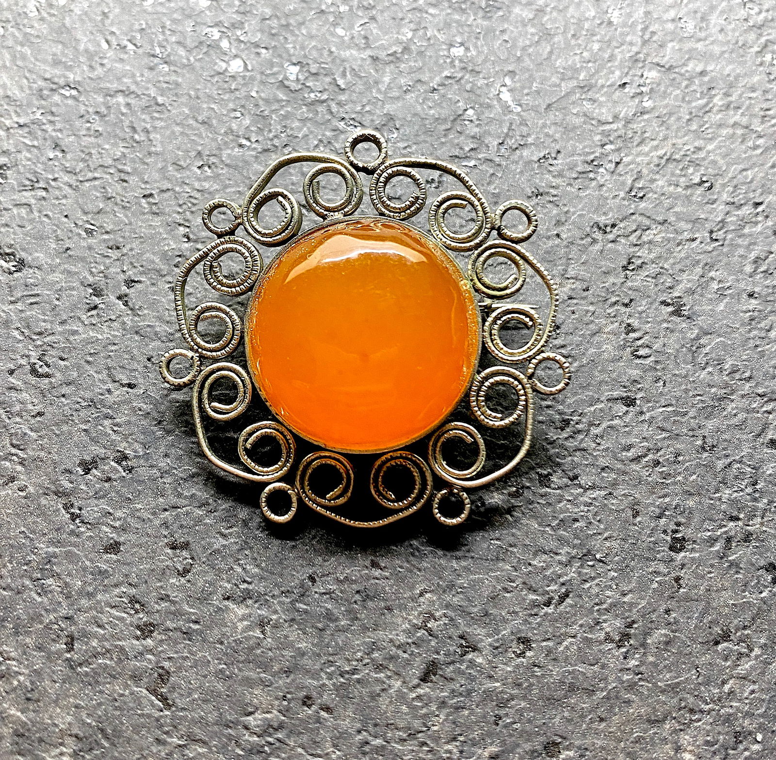 Amazing Vintage Amber Brooch - 3
