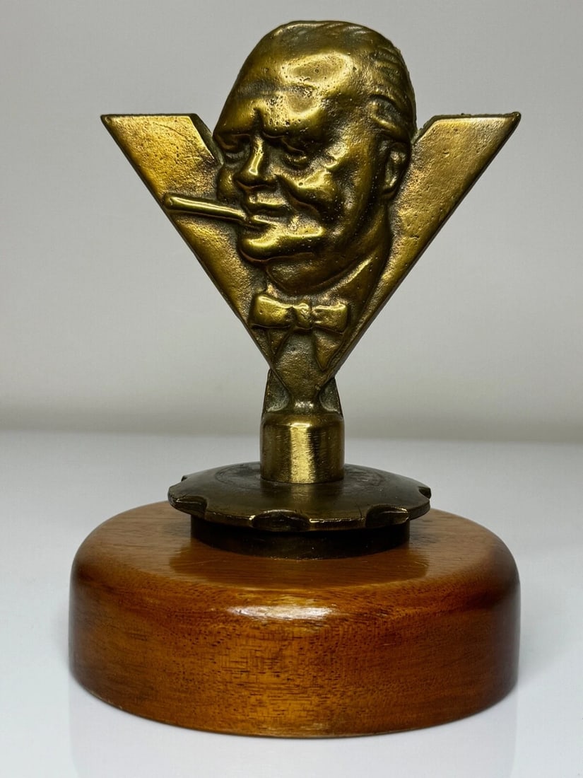 Historic WW2 Small Winston Churchill V For Victory Bronze Car Mascot Sculpture - 3