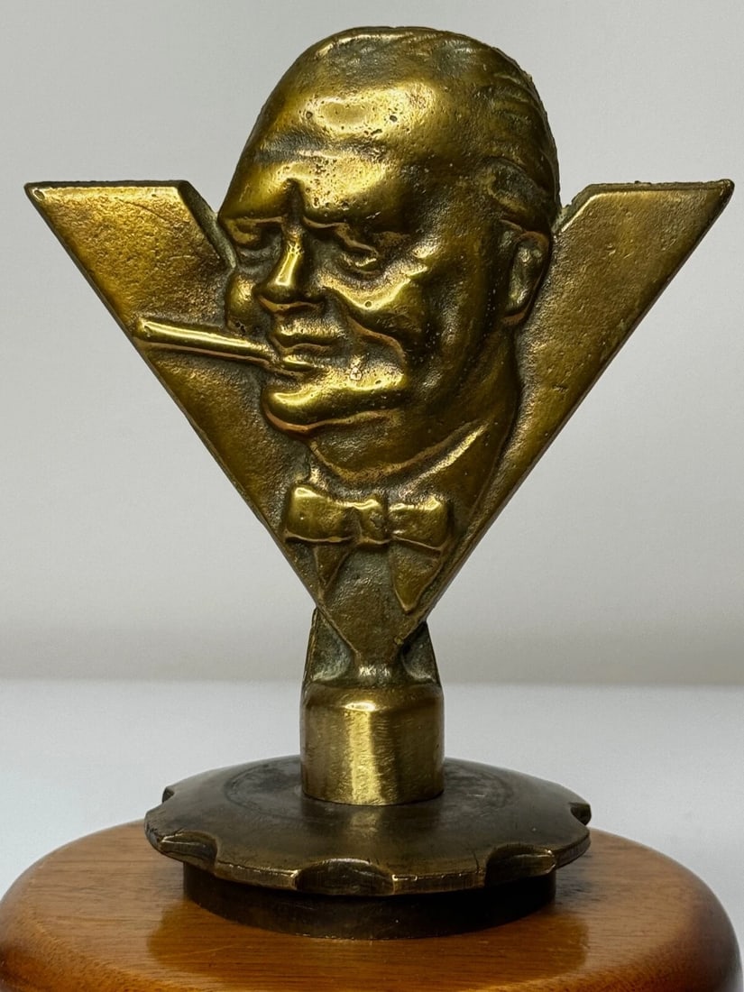 Historic WW2 Small Winston Churchill V For Victory Bronze Car Mascot Sculpture - 4