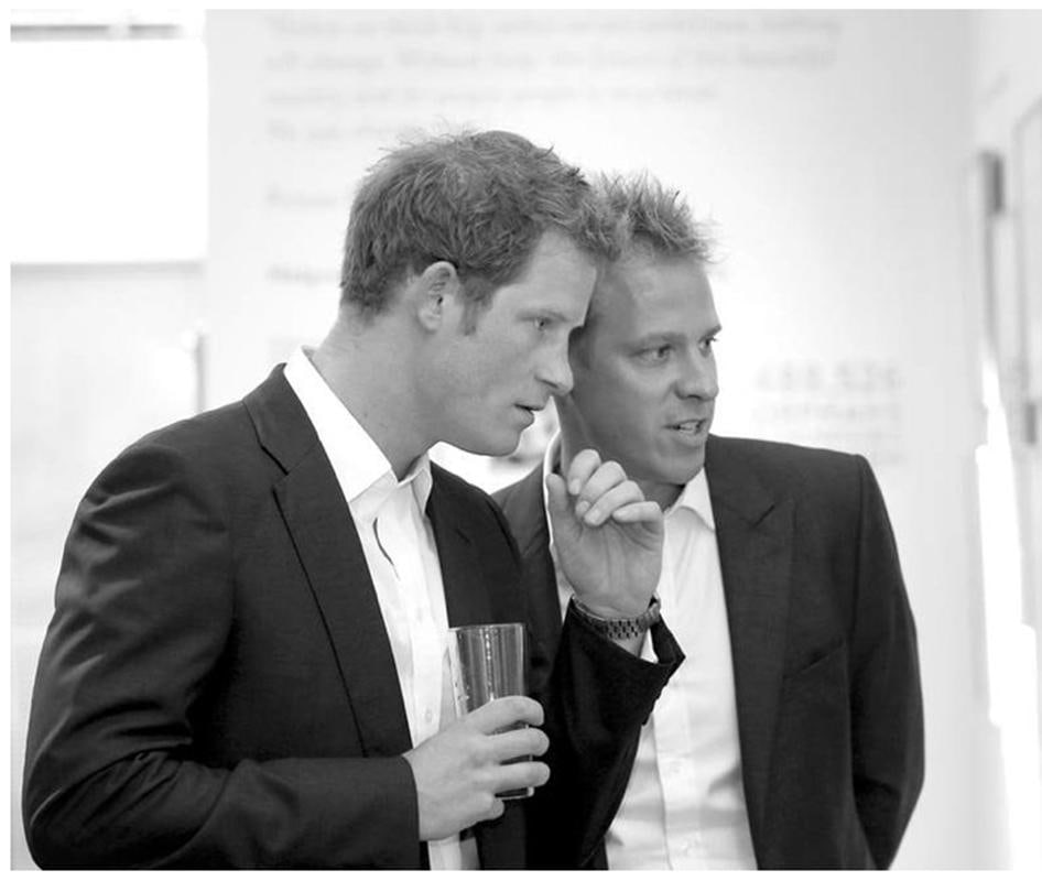 Her Royal Majesty The Queen Elizabeth II In Lilac - signed limited edition: 2012 (printed later) - 9