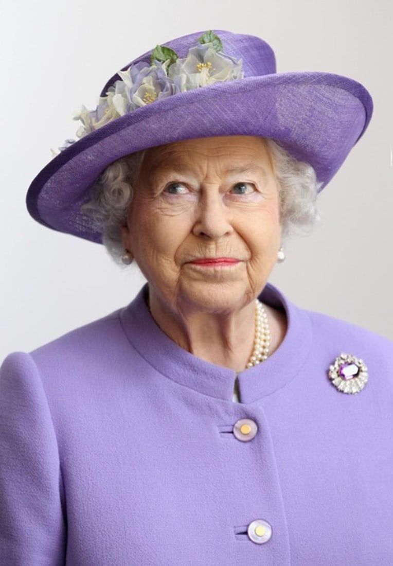 Her Royal Majesty The Queen Elizabeth II In Lilac - signed limited edition: 2012 (printed later) - 4