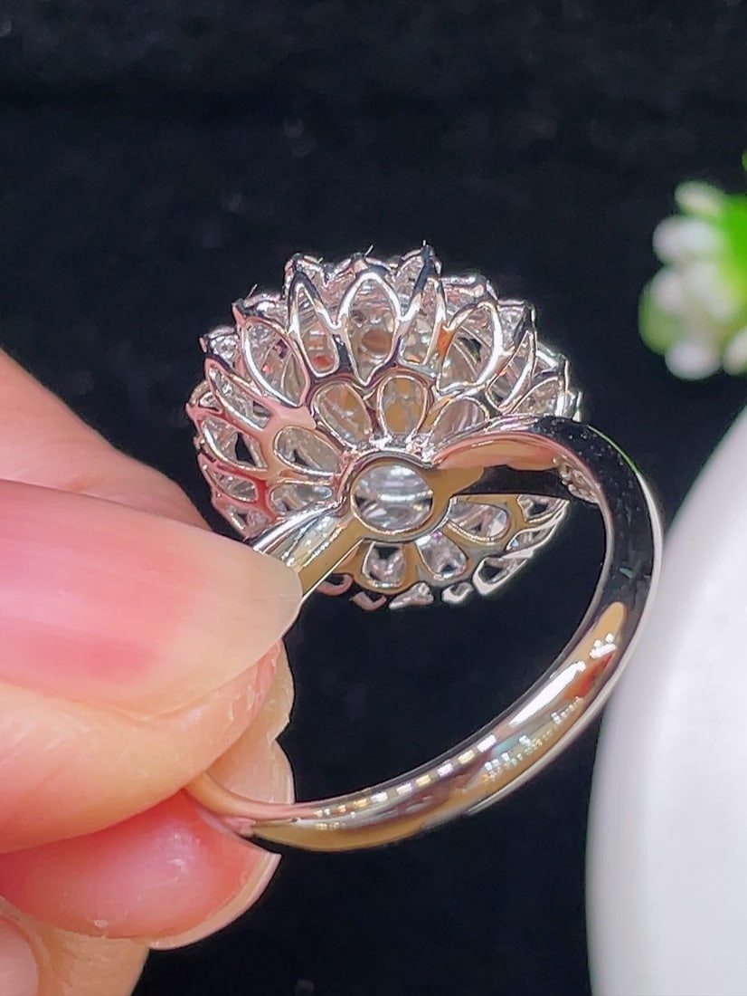 18k gold diamond-set natural jade ring - 5