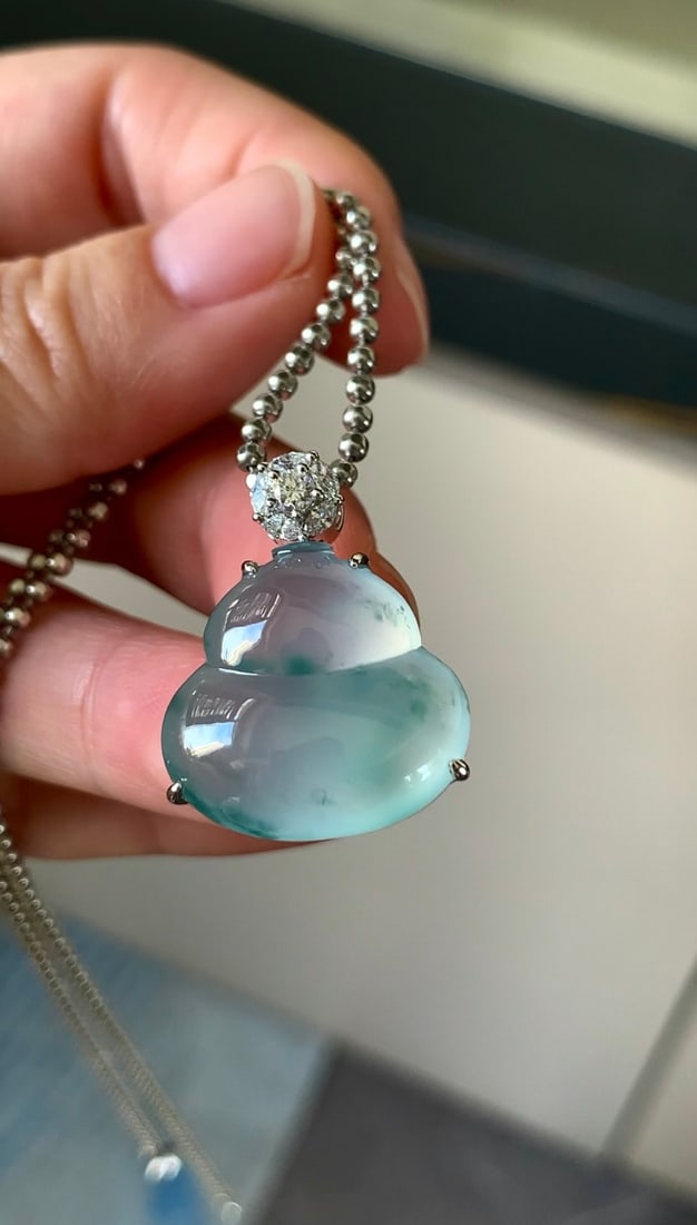 18K gold jade gourd pendant - 7