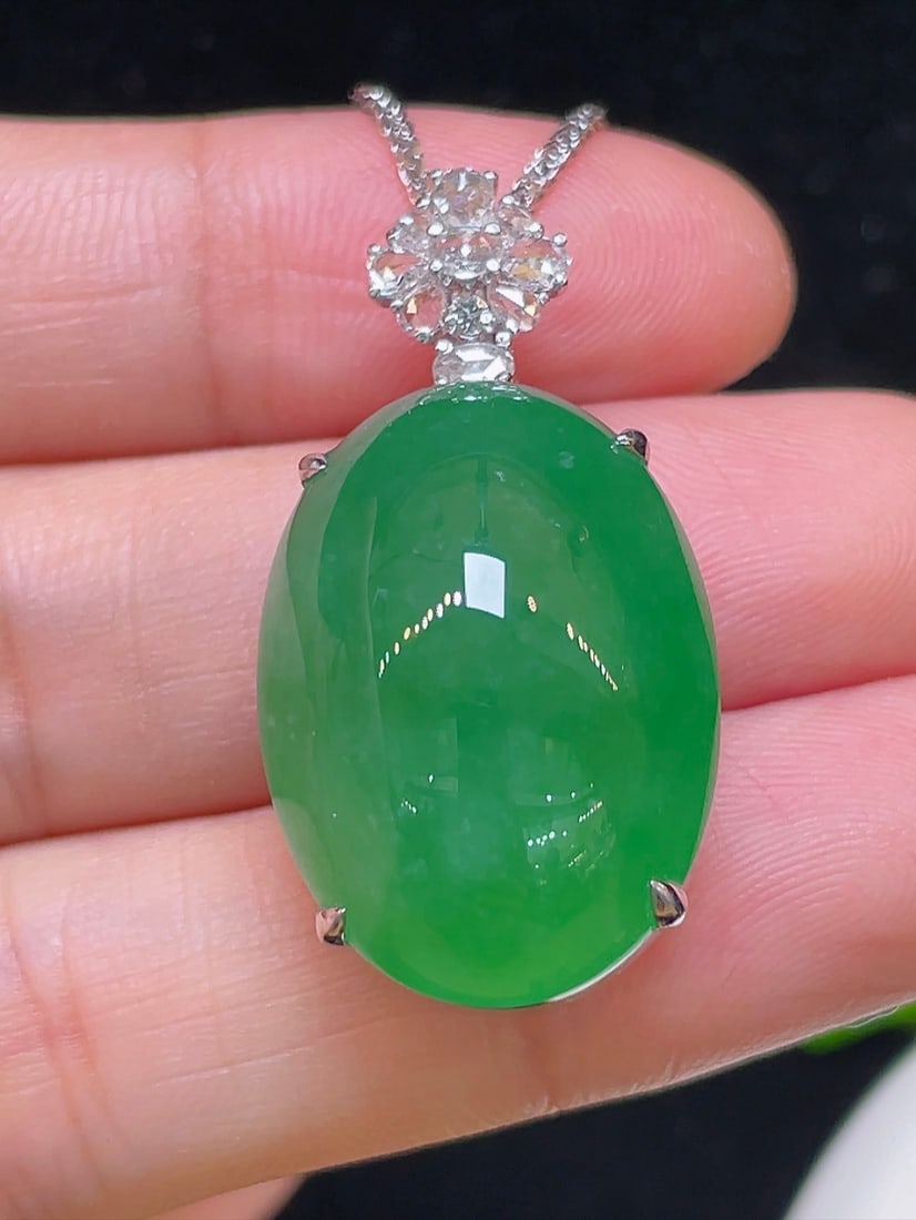 18k gold diamond-set natural jade pendant - 3