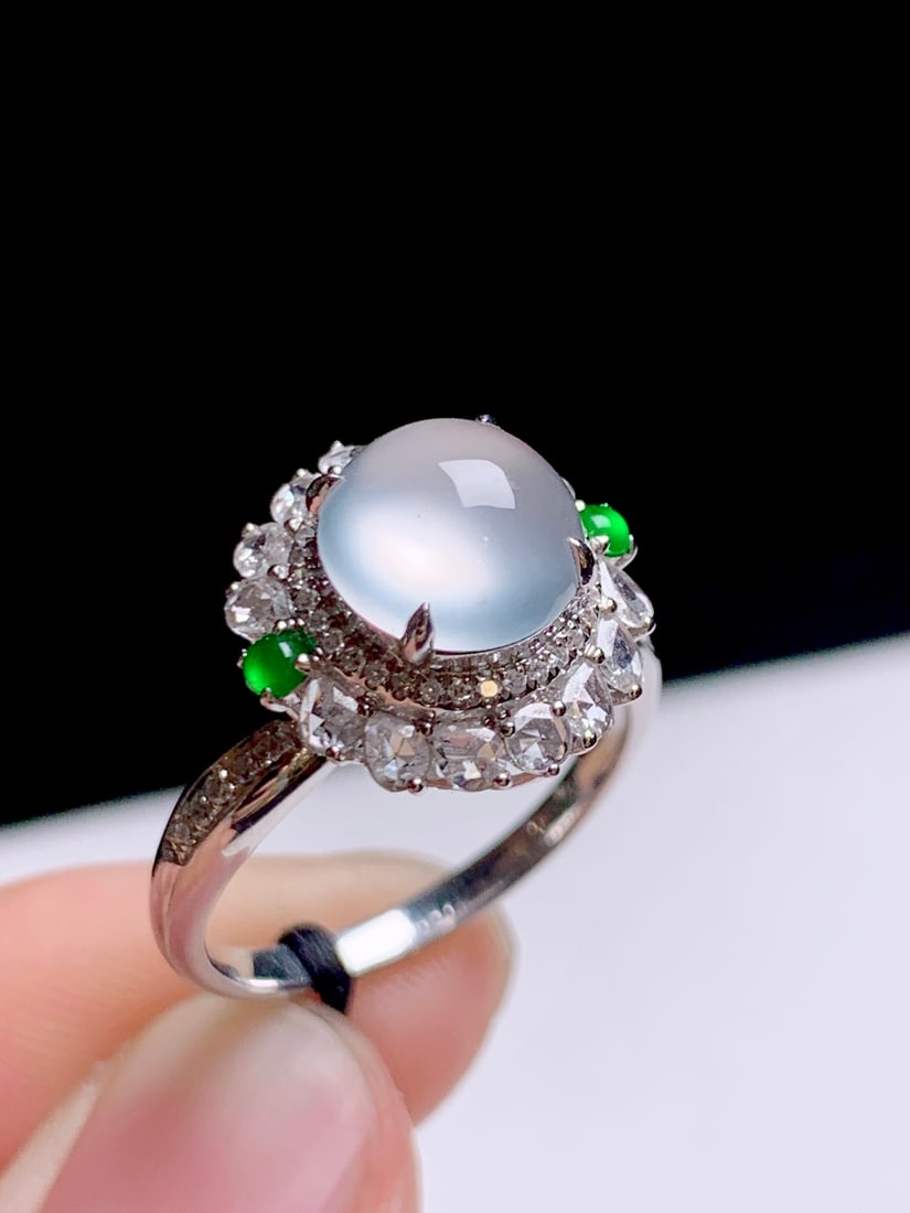 18k gold diamond-set high-ice egg-faced jadeite ring - 4