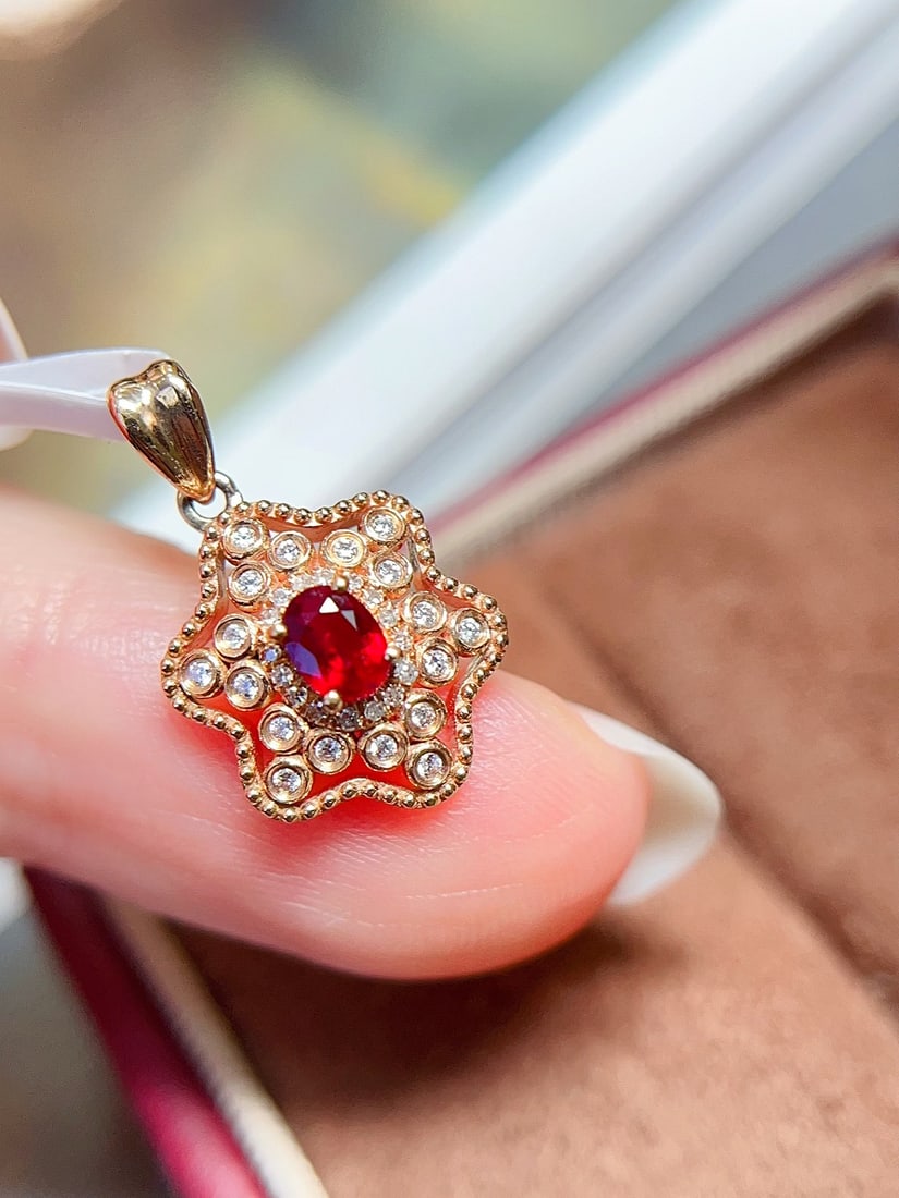 18K gold ruby pendant - 3