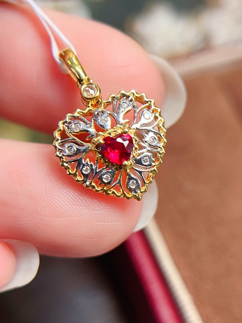 18K Gold Natural Ruby Pendant - 2