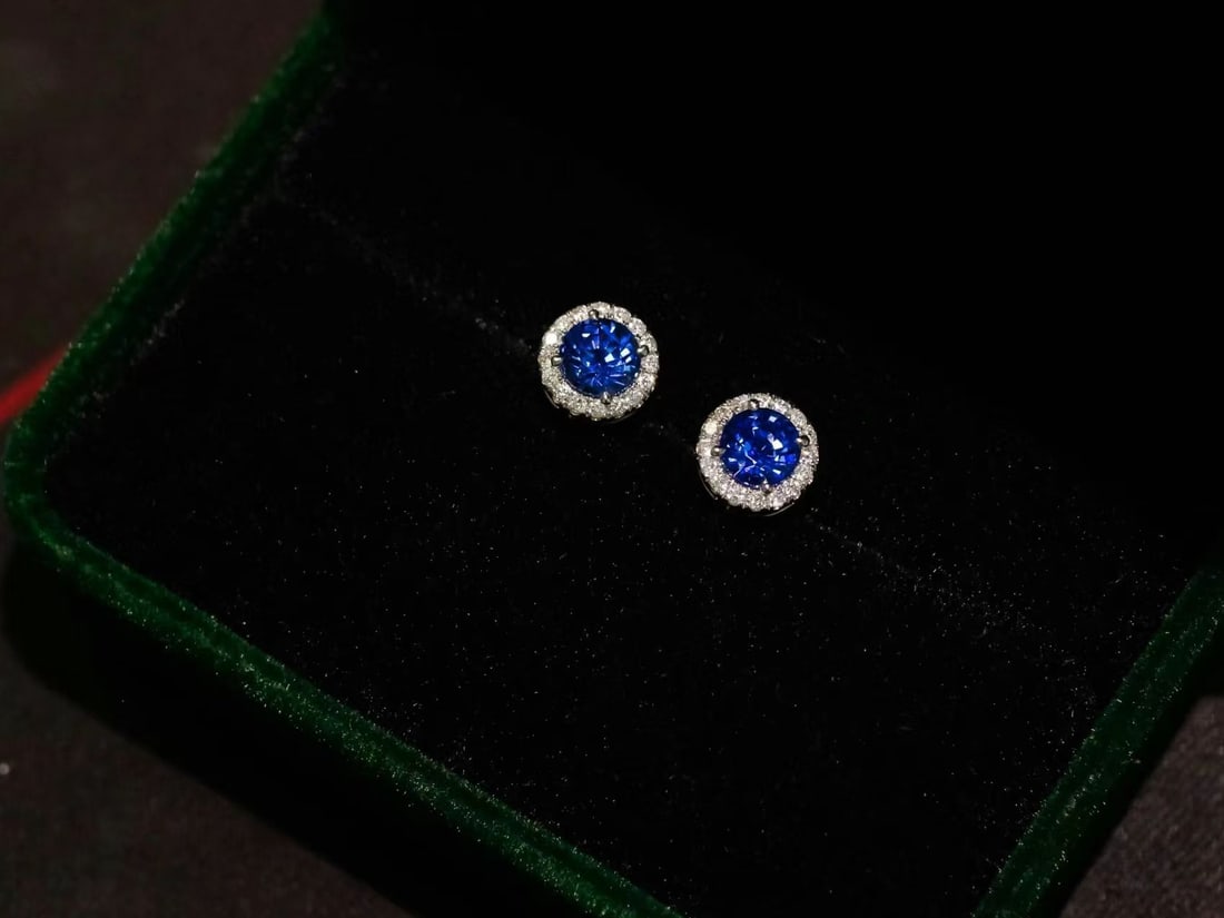 18K diamond-set sapphire stud earrings - 2