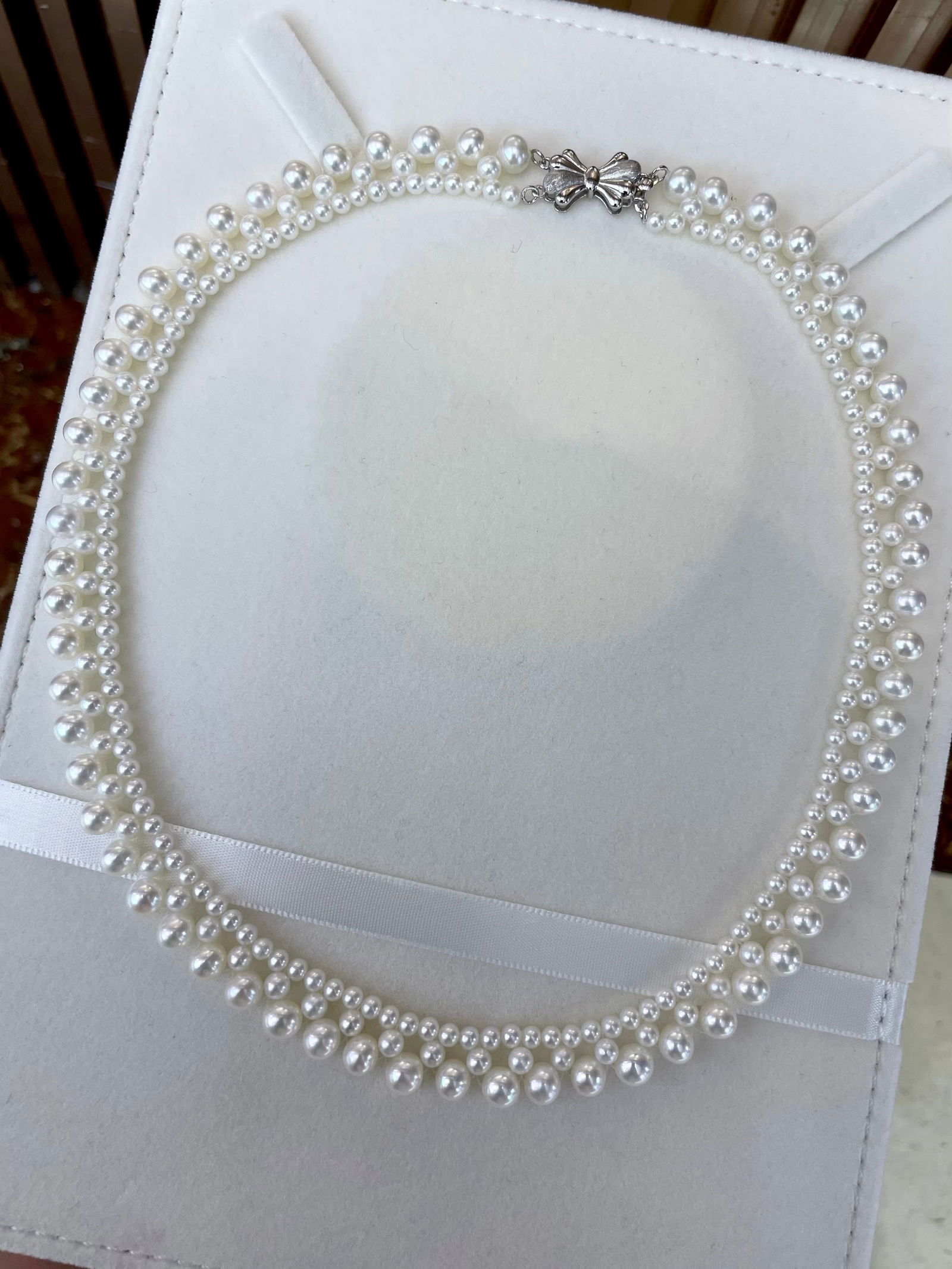 Natural freshwater pearl necklace (1 of 6)