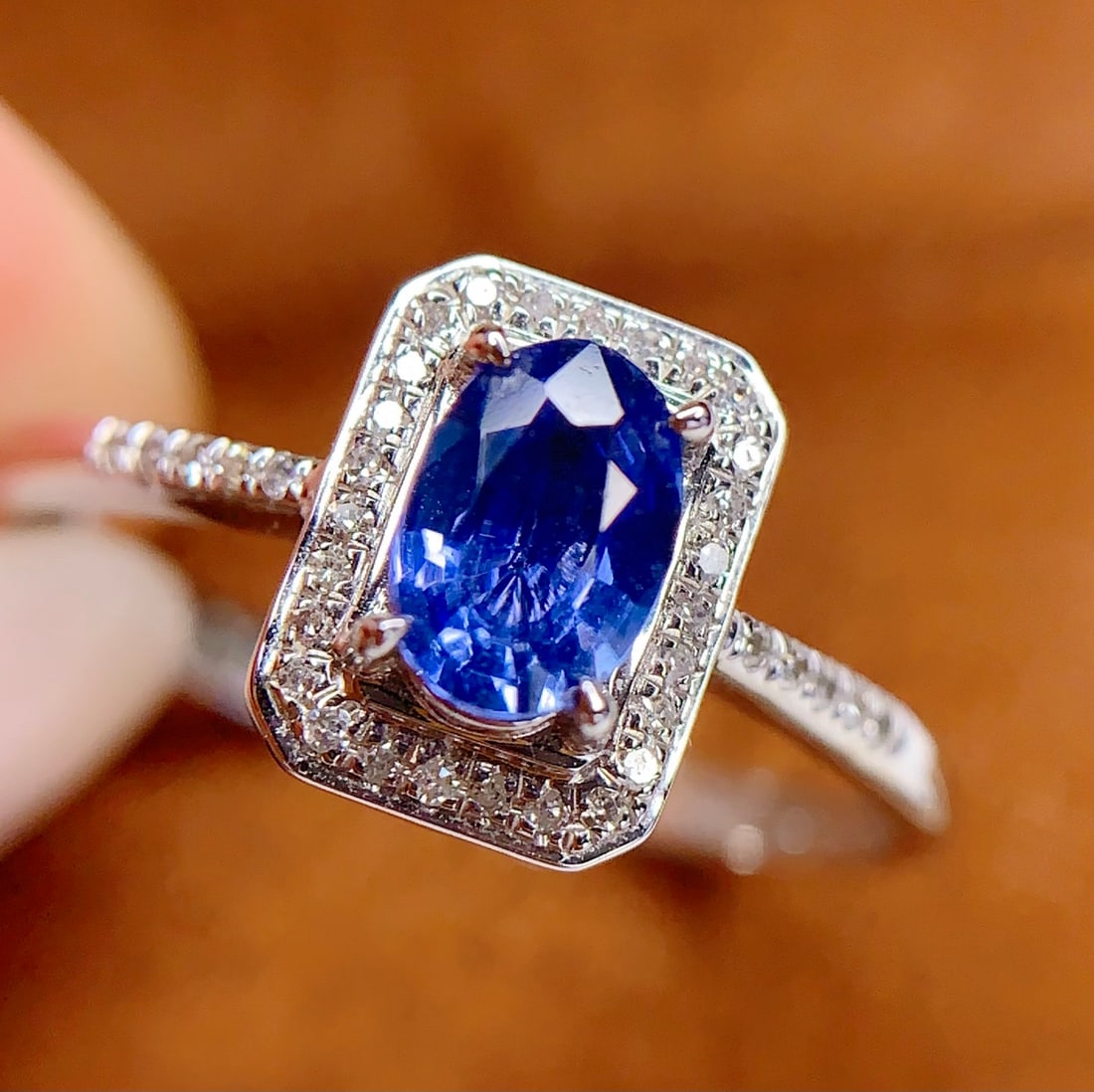18K natural sapphire ring (1 of 6)