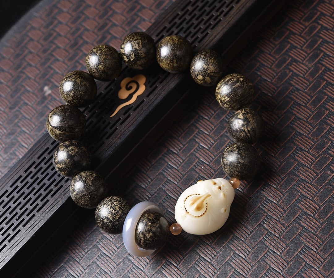 Agarwood bracelet - 2