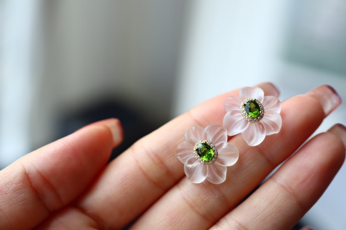 18K gold natural moonstone and white crystal earrings - 5