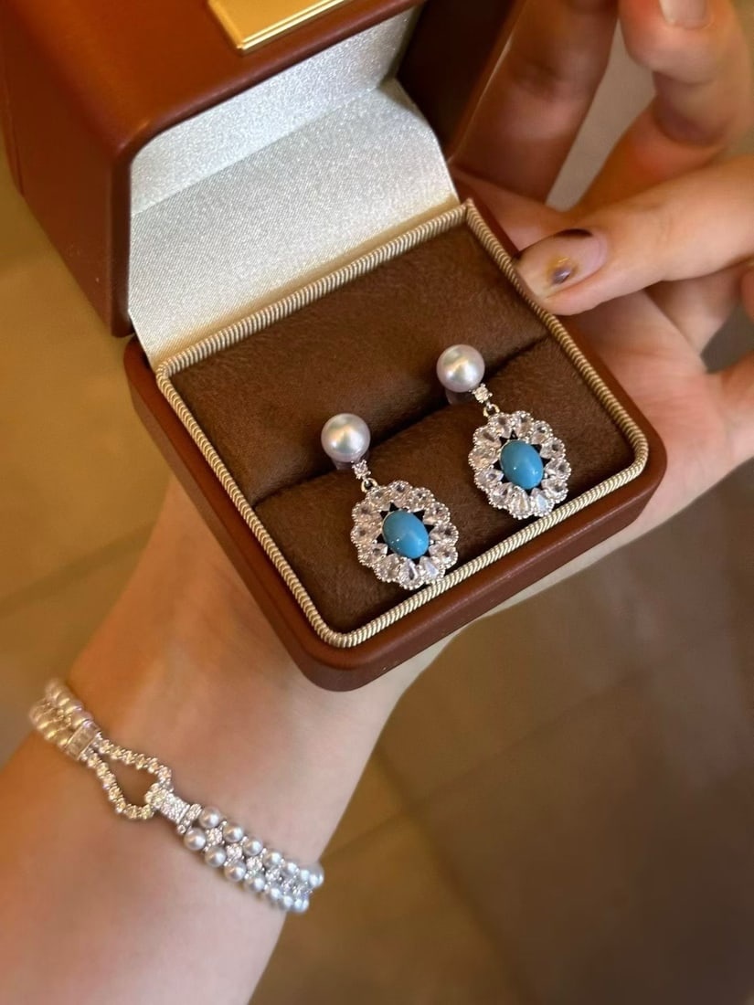 Turquoise paired with pearl necklace - 4