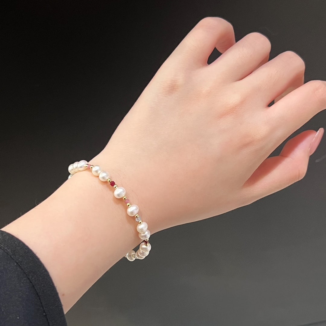 Pearl bracelet - 6