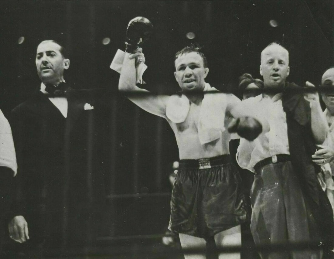 BOXE - Lou Ambers against Armstrong 1939 Vintage Photographs PRESSE (1 of 8)
