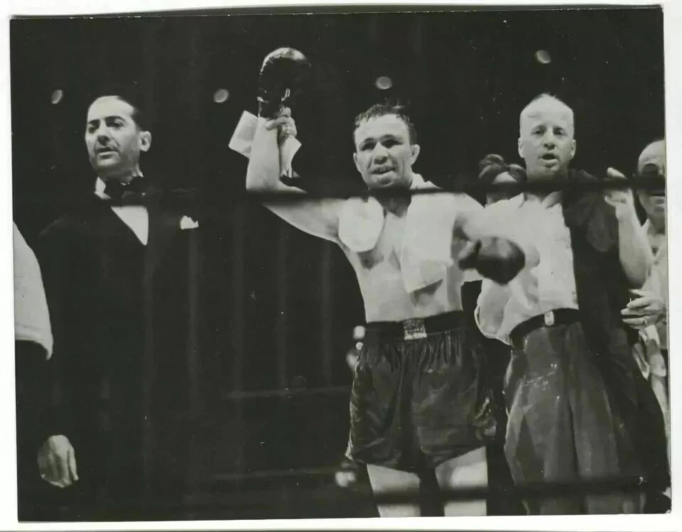 BOXE - Lou Ambers against Armstrong 1939 Vintage Photographs PRESSE - 6
