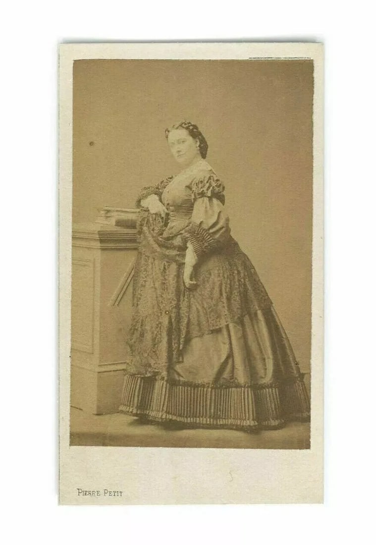 CDV Photo – Marie Cabel, Soprano – Pierre Petit, French Opera c 1862 - 8