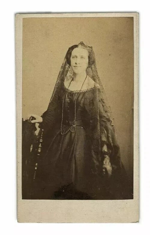 CDV Photo – Comtesse de Sainte Marie – Amalric Studio c 1860 - 2