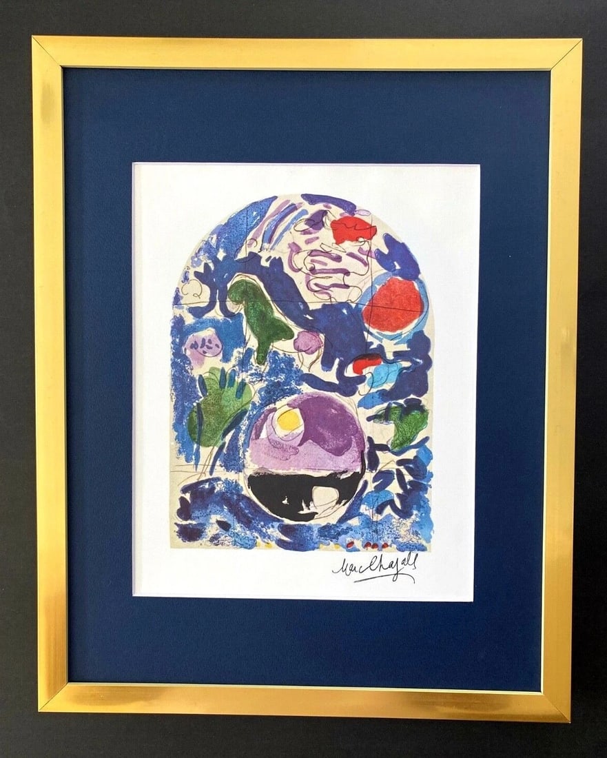 MARC CHAGALL +1967 BEAUTIFUL SIGNED WINDOW OF SIMEON PRINT FRAMED !: Title:MARC CHAGALL +1967 BEAUTIFUL SIGNED WINDOW OF SIMEON PRINT FRAMED ! Description:This is a Beautiful and Scarce 1967 Print after MARC CHAGALL FACSIMILE INK SIGNED " WINDOW OF SIMEON " From his Li