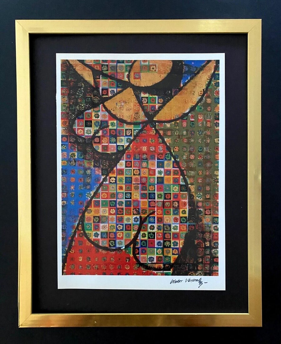 VICTOR VASARELY + SIGNED GEOMETRIC ABSTRACT PRINT FROM 1970 + WITH NEW FRAME: Title:VICTOR VASARELY + SIGNED GEOMETRIC ABSTRACT PRINT FROM 1970 + WITH NEW FRAMEDescription:We have for Sale this AWESOME 1970's PRINT AFTER VICTOR VASARELY FACSIMILE SIGNED IN INK SIZE OF THE