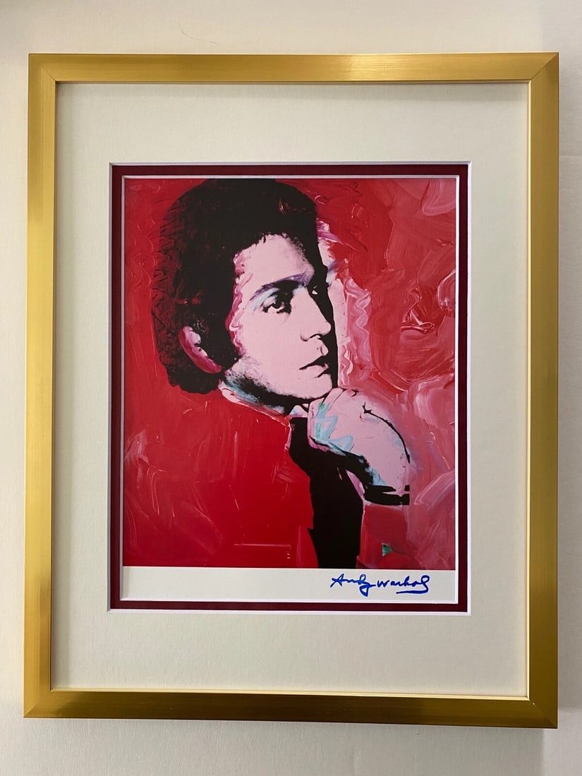 ANDY WARHOL + RARE 1984 SIGNED + VALENTINO + PRINT MATTED AND FRAMED: Title:ANDY WARHOL + RARE 1984 SIGNED + VALENTINO + PRINT MATTED AND FRAMEDDescription:This is a Stunning and Scarce 1984 Print After Andy Warhol FACSIMILE SIGNATURE IN BLUE INK " VALENTINO " from His