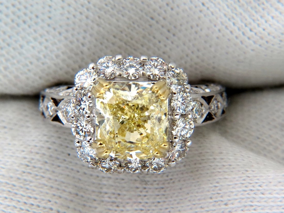 GIA 5.52CT CUSHION NATURAL FANCY YELLOW DIAMOND CLUSTER HALO RING VVS1+ - 3