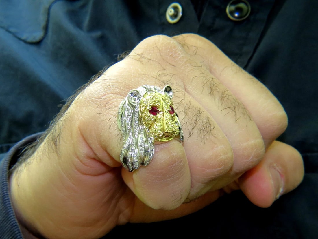 18KT ITALY UNISEX HUGE 3.40CT DIAMONDS RUBY LIONESS RING 18KT+ - 9