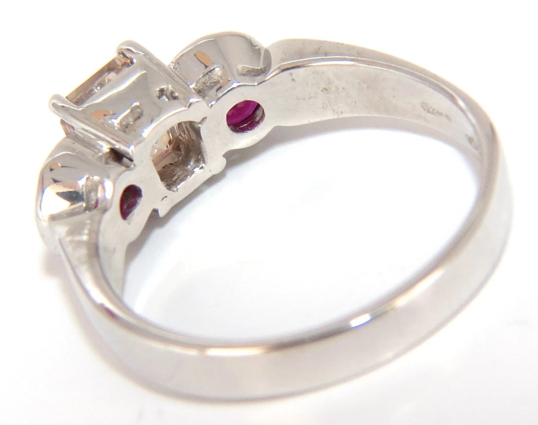 2.46CT Natural fancy color light brown diamond ruby ring 18kt. Three Stone+ - 6