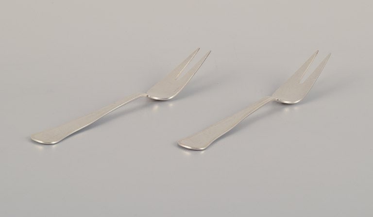Cohr, Danish silversmith. Two "Old Danish" meat forks in 830 silver.: Title:Cohr, Danish silversmith. Two "Old Danish" meat forks in 830 silver. Description:Cohr, Danish silversmith. Two "Old Danish" meat forks in 830 silver. Approximately from the 1940s. Hallmarked. In