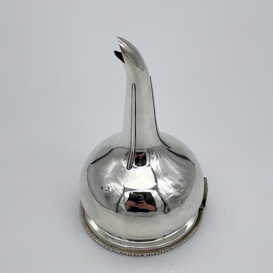 Early 19th Century George IV Sterling Silver Wine Funnel London 1826 Edward Barton - 2
