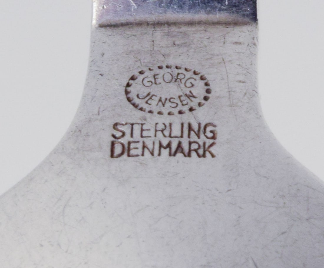 Georg Jensen Pyramid. Serving spoon in sterling silver. - 4