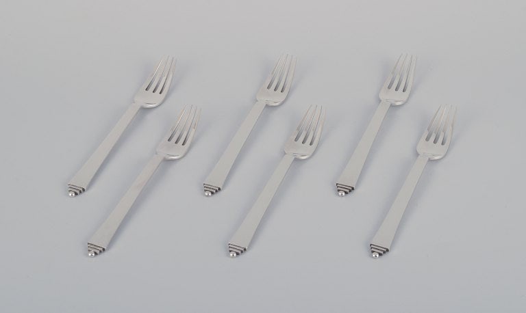 Georg Jensen Pyramid, set of six dinner forks in sterling silver.: Title:Georg Jensen Pyramid, set of six dinner forks in sterling silver. Description:Georg Jensen Pyramid, set of six dinner forks in sterling silver. Hallmark: 1933-1944. In perfect condition. Dimensi