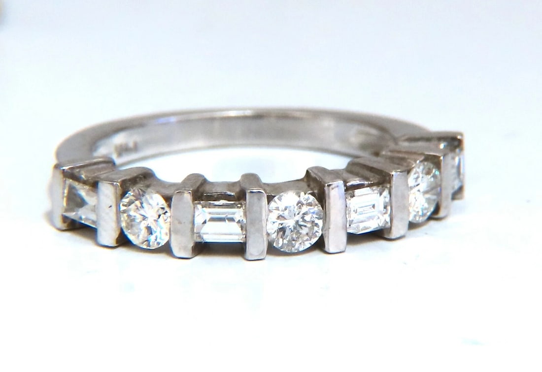 .75ct. Natural baguettes and rounds Diamond band ring 14 karat - 3
