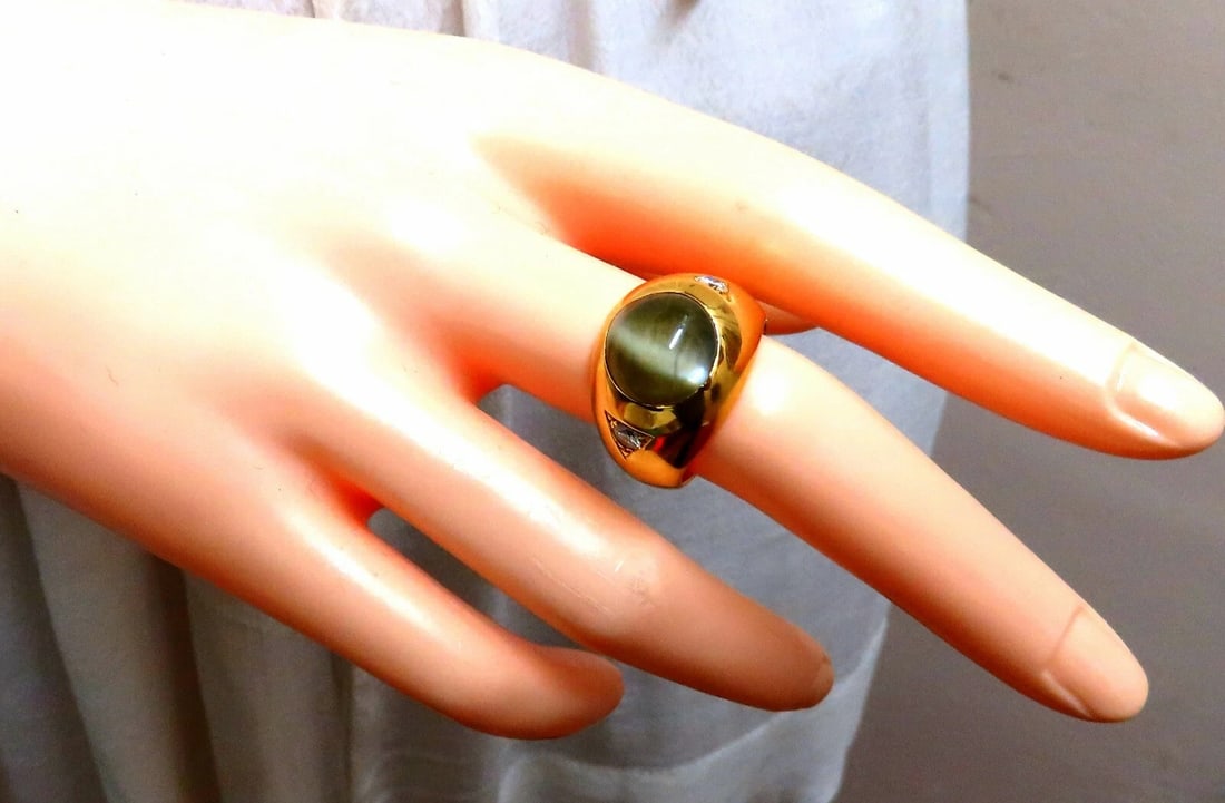 GIA Certified Natural Chrysoberyl Cats Eye Mens Diamond Signet Ring 18kt - 8