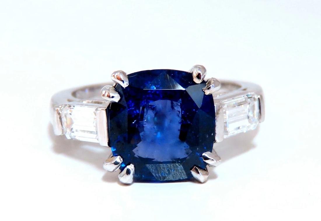 4.44ct GIA Certified Natural Color Change Blue Sapphire Ring 18 Karat - 2