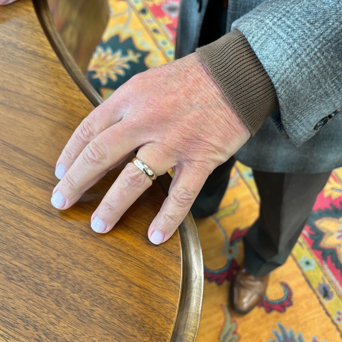 Men's Plain Classic Rounded Wedding Band Ring 14K Yellow Gold, Size 10, 4.8 mm - 2