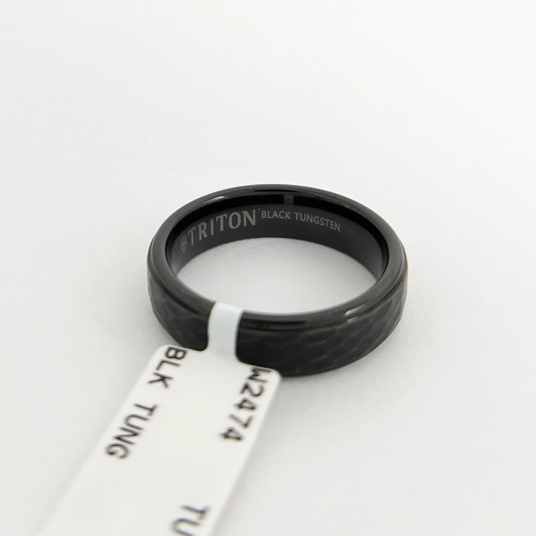 Men's Black Step-Edge Hammered Wedding Band Ring Tungsten, Size 10, 6 mm - 7