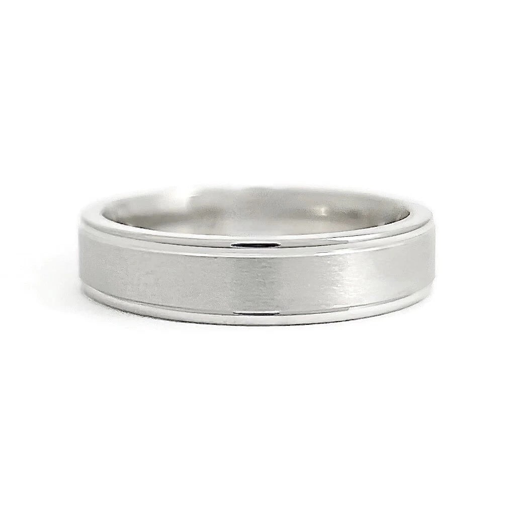 Men's Satin Finish Wedding Band Ring 14K White Gold, Size 10, 5 mm (1 of 7)