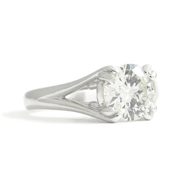 EGL Round Solitaire Diamond Split Shank Engagement Ring 14K White Gold, .89 CT: EGL Round Solitaire Diamond Split Shank Engagement Ring 14K White Gold, .89 CT This is a gorgeous diamond engagement ring! Please let us know if you have any questions! Diamonds: 1 round brilliant
