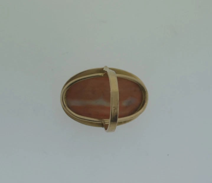 18K YELLOW GOLD CARVED CORAL RING C.1970 VINTAGE STAMPED - 10