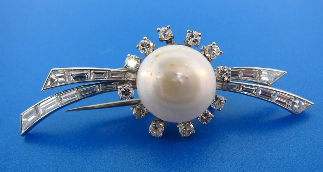 Van Cleef & Arpels Platinum Diamond Pearl Pin Brooch (1 of 7)